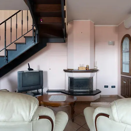 Fontana Vecchia By Interhome