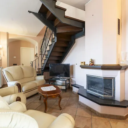 Fontana Vecchia By Interhome * Villa Viani